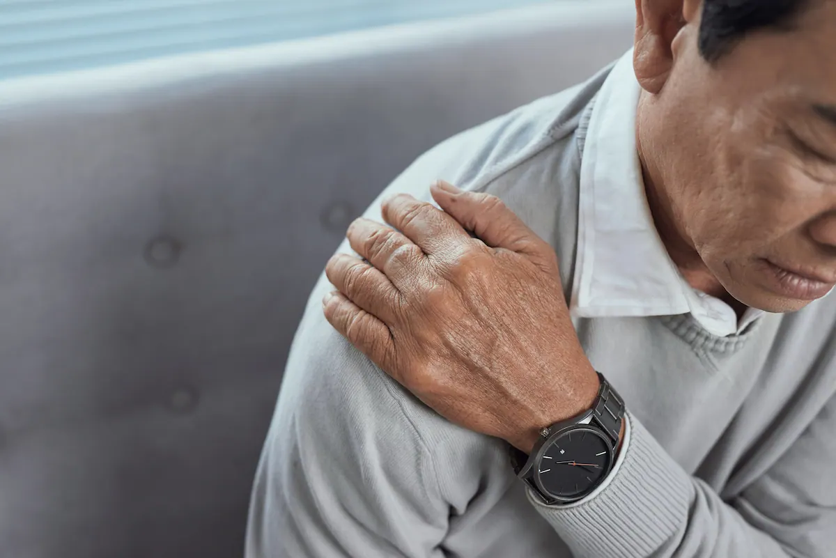 Shoulder bursitis chiropractor treatment